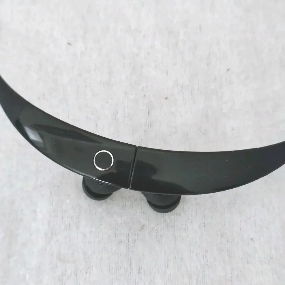 Samsung Gear Circle Wireless Headphones Necklace Black Bluetooth SM-R130 Workout